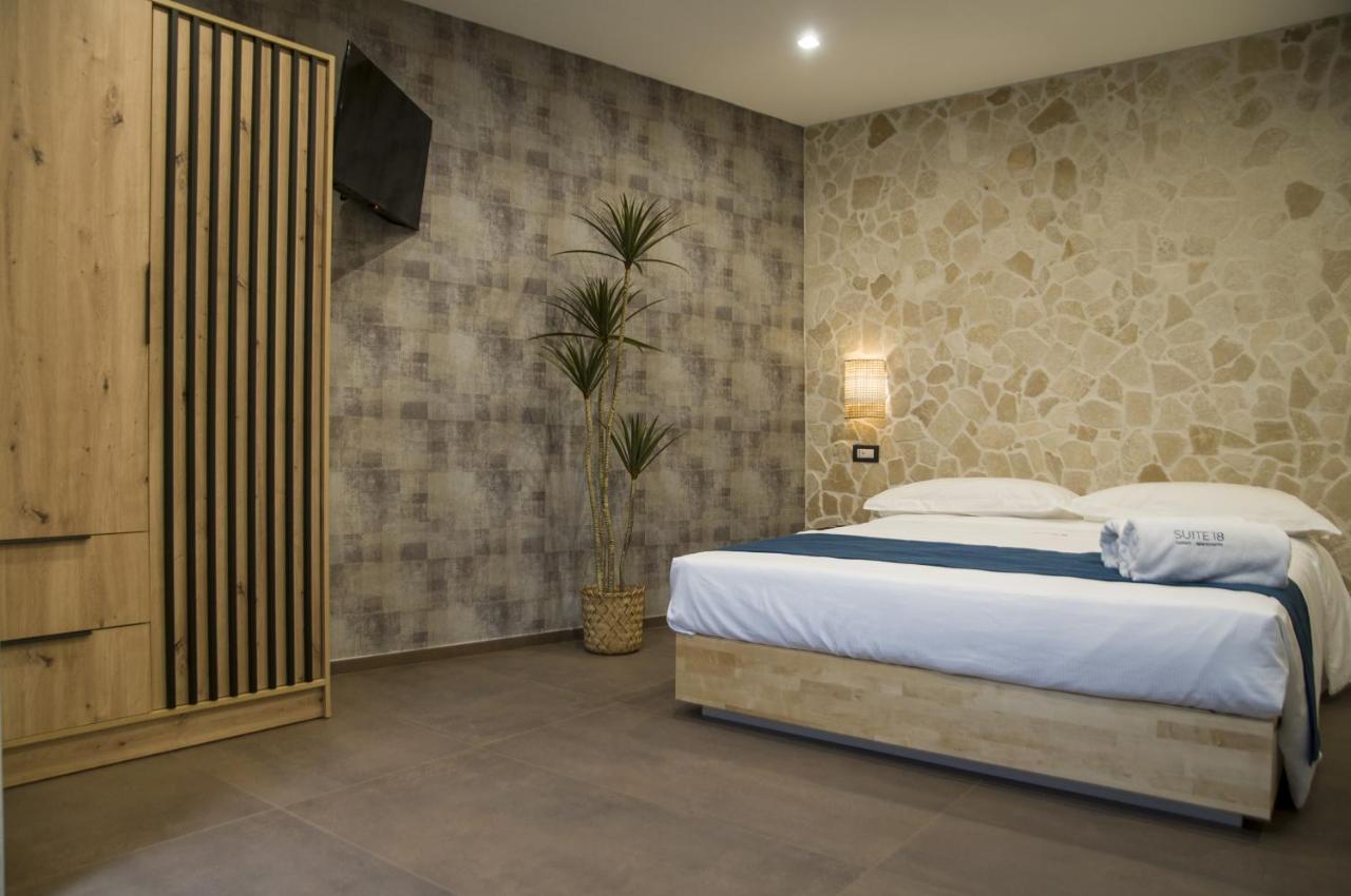 Suite 18 Luxury Apartments Bari Exteriér fotografie